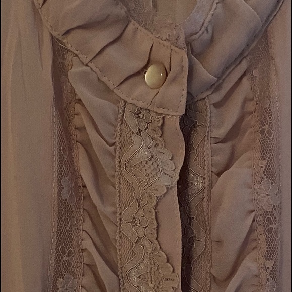 20 Encore Chiffon & Lace  Cap-Sleeve Blouse - Picture 4 of 4